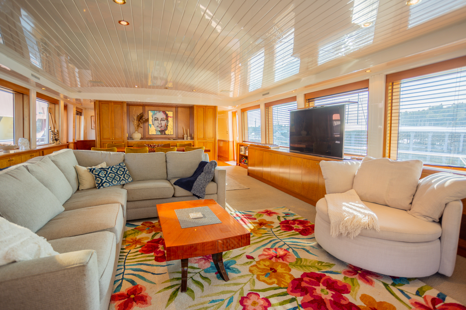 Noya Hill 114ft Crescent Yacht For Sale