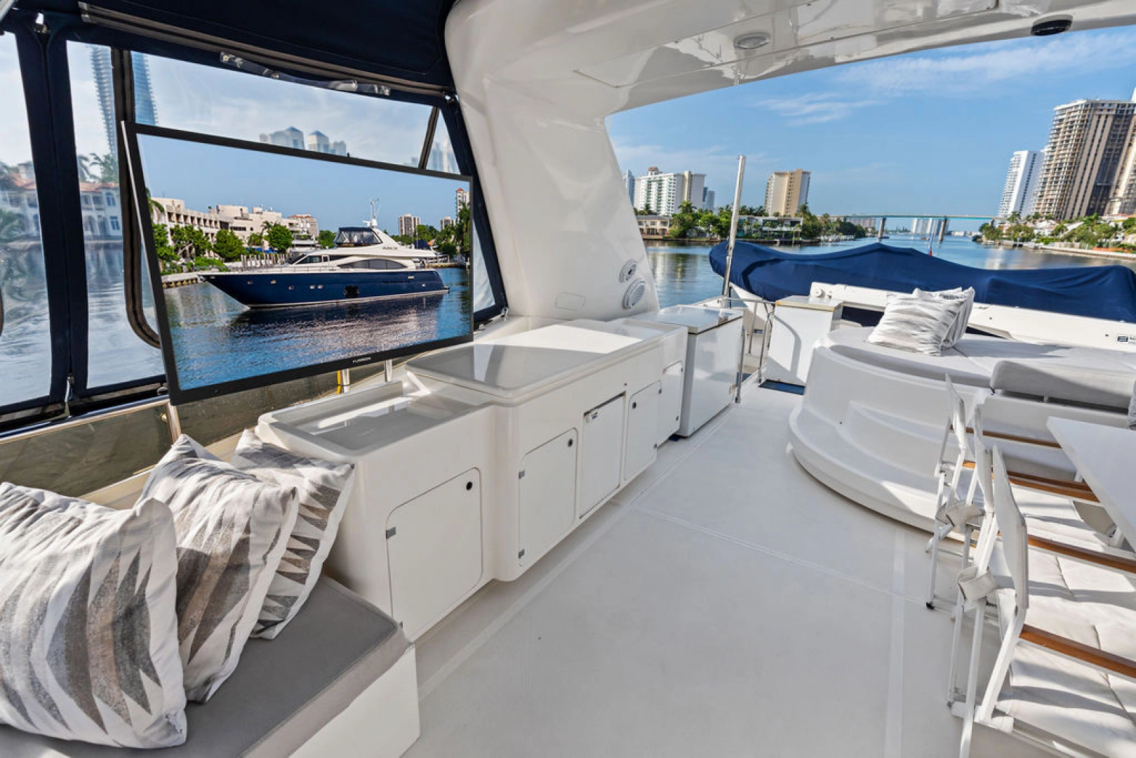 Ferretti Yachts 830 — La Bella Vita - Photo 25