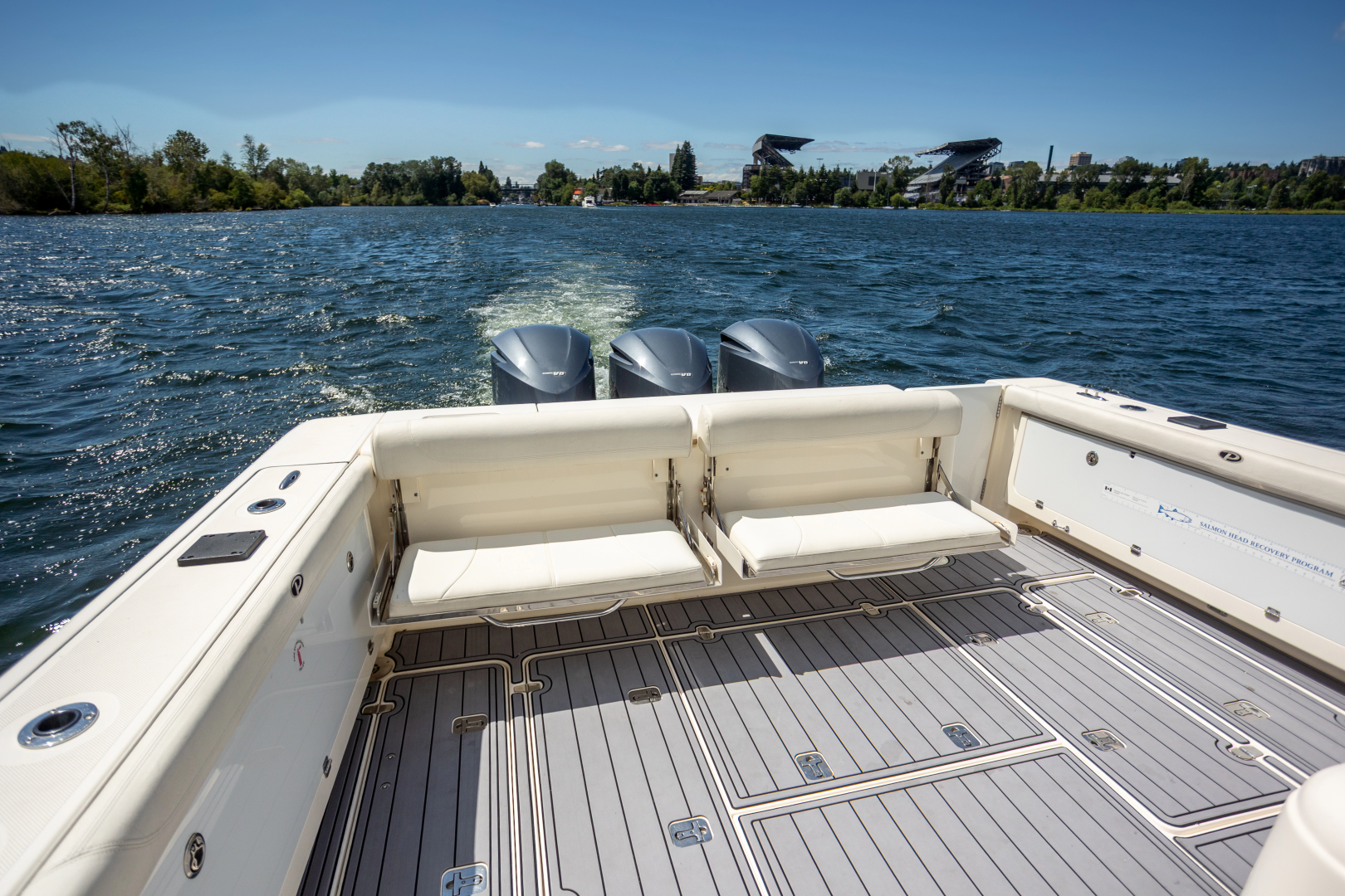 LAZY V 37ft Pursuit Yacht For Sale