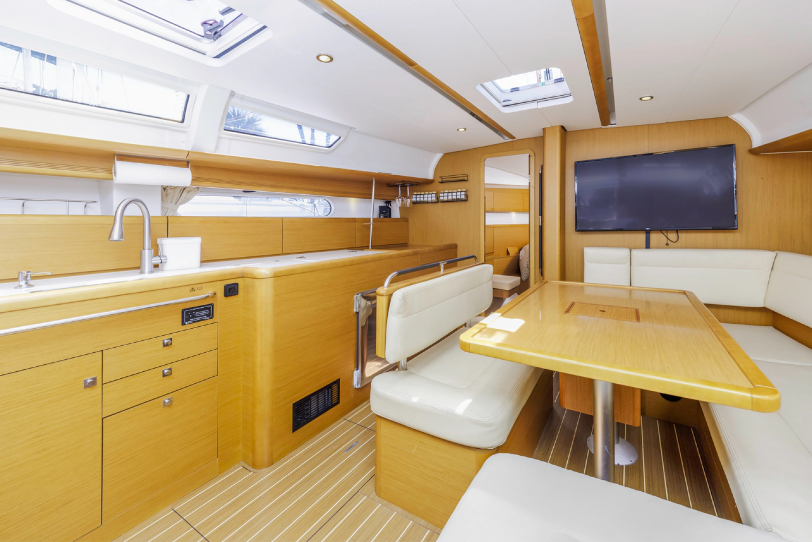 Liberte 44ft Jeanneau Yacht For Sale