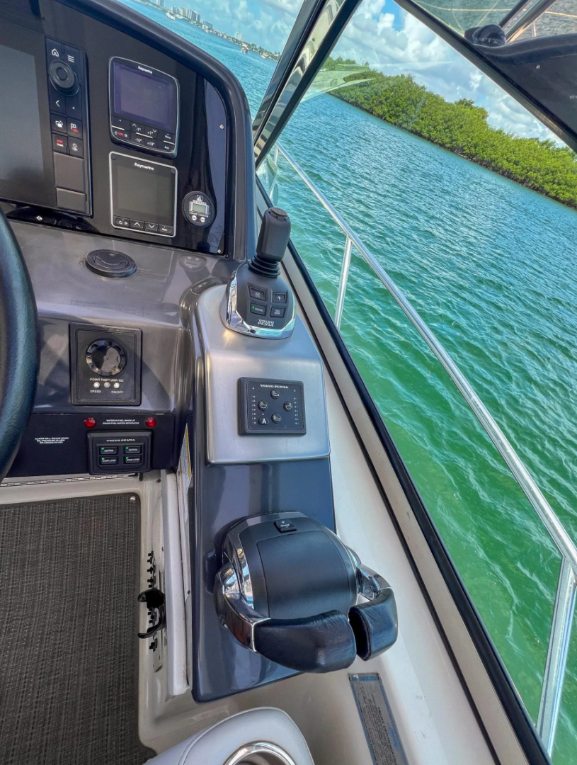 Liquid Asset 40ft Formula Yacht For Sale