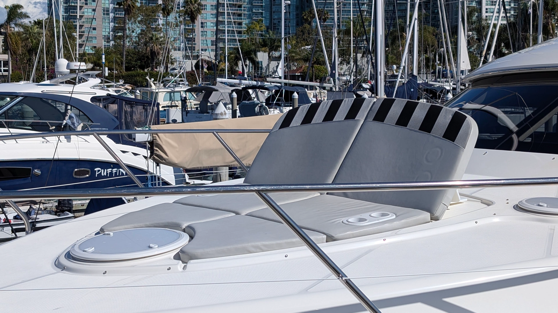 Ovation Flybridge Yacht For Sale