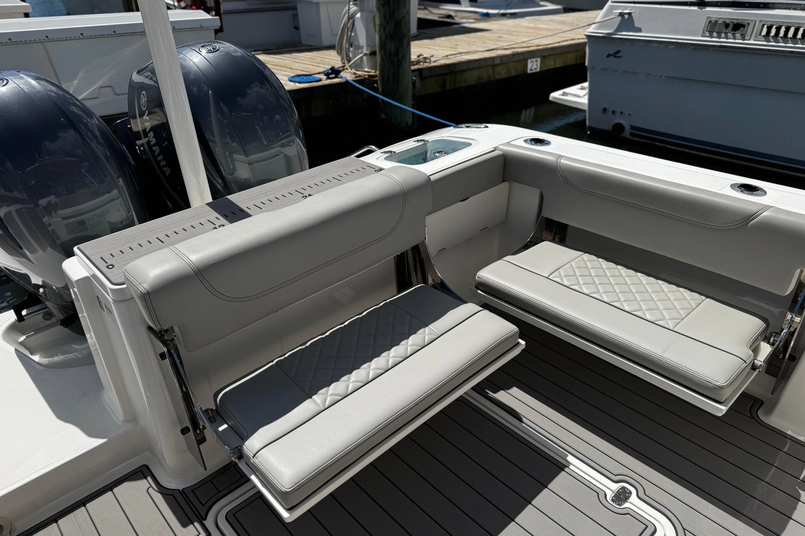 Luna Sea 26ft Pursuit Yacht For Sale