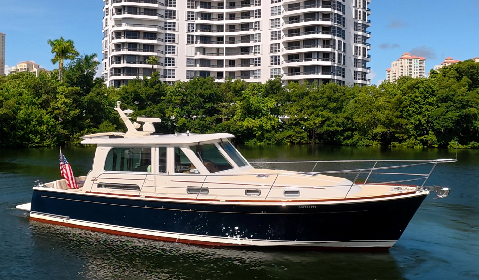 2019 Sabre 42 Salon Express