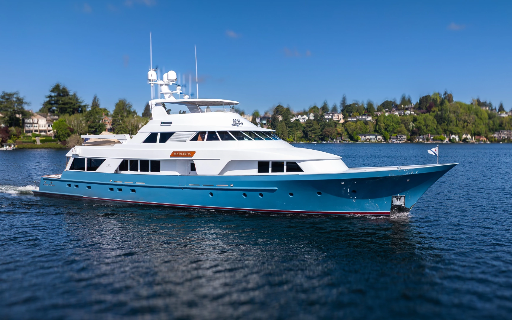 Delta Marine Flybridge Motoryacht — Marlinda