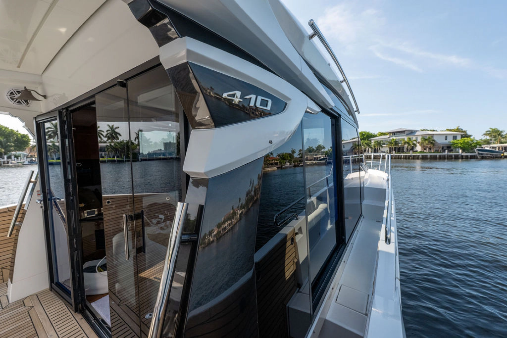 2022 Galeon 410 HTC