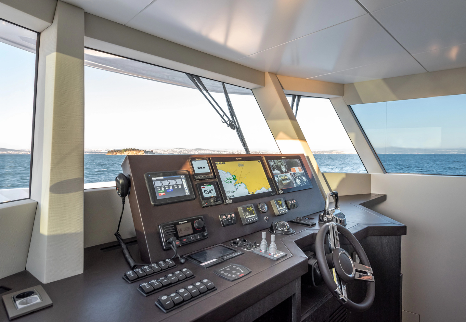 Numarine 22XP Hull #7 — photo 12