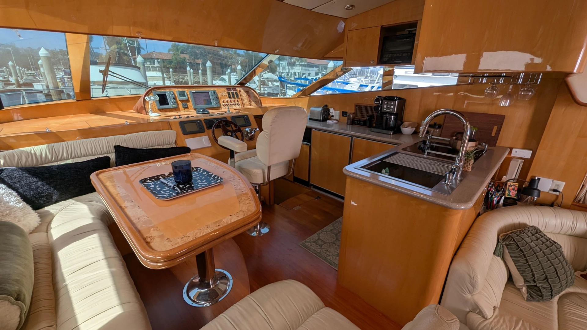 Johnson Motor Yacht Yacht For Sale