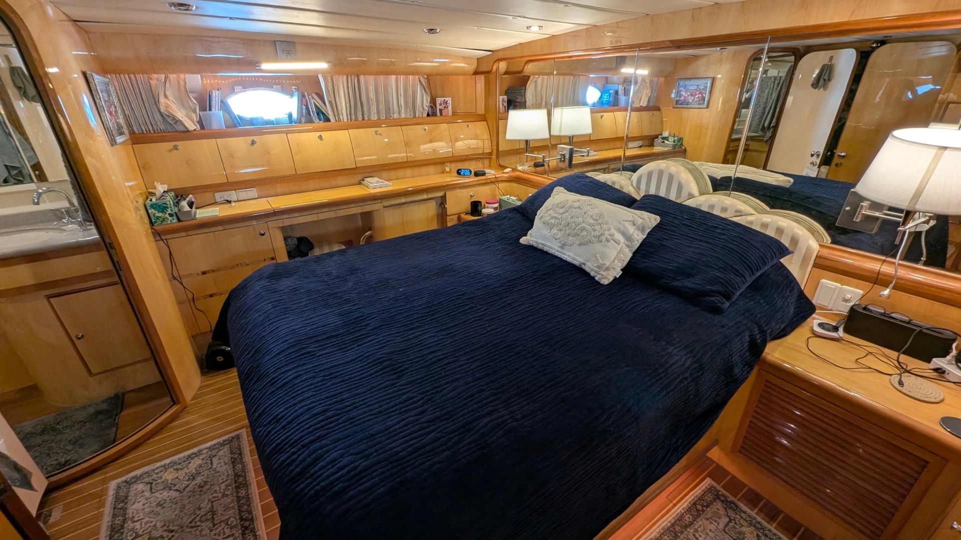 Johnson Motor Yacht Yacht For Sale
