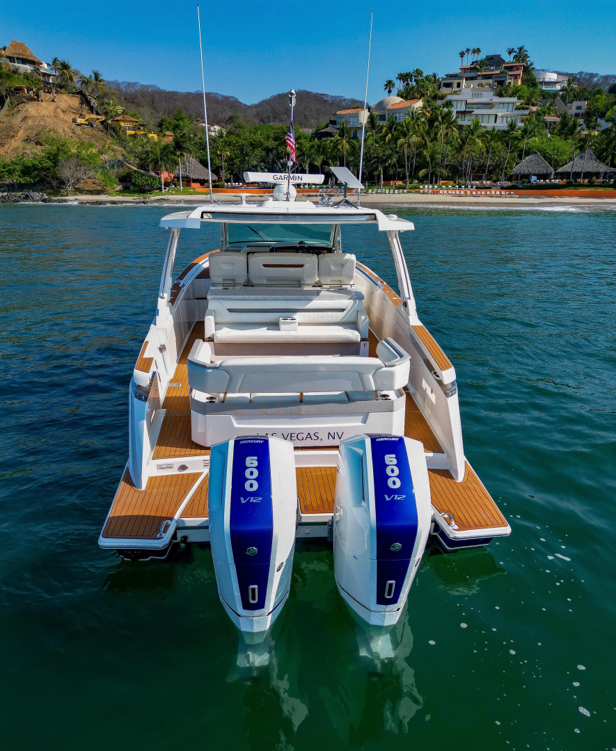Tiara Yachts 43 LS — OSO DEL MAR - Photo 9