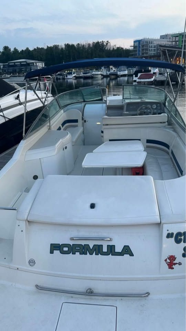 33ft Formula Yacht For Sale