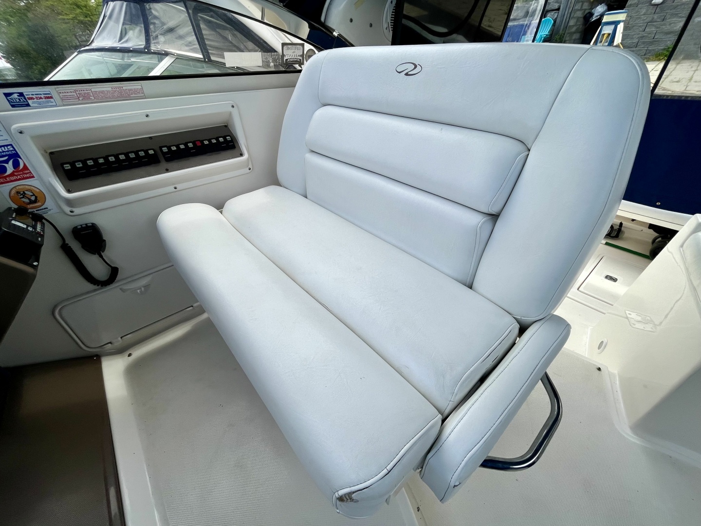 2005 Regal 3560 Commodore 35
