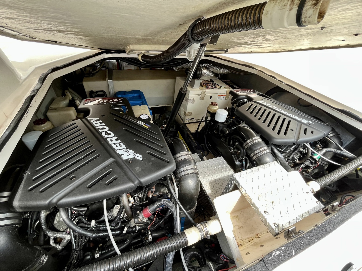 2005 Regal 3560 Commodore 35