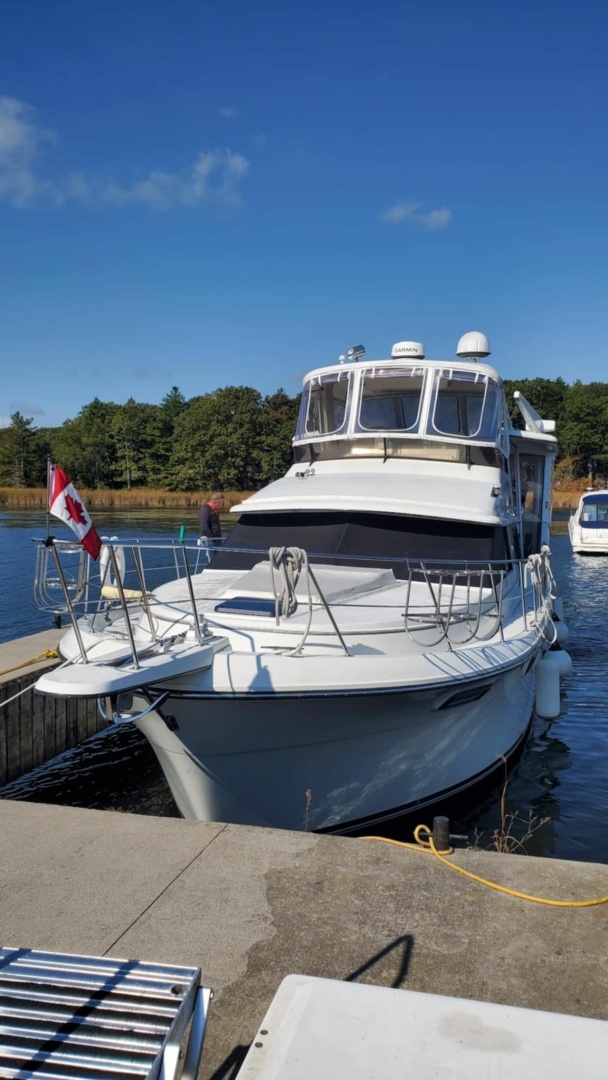 42ft Carver Yacht For Sale