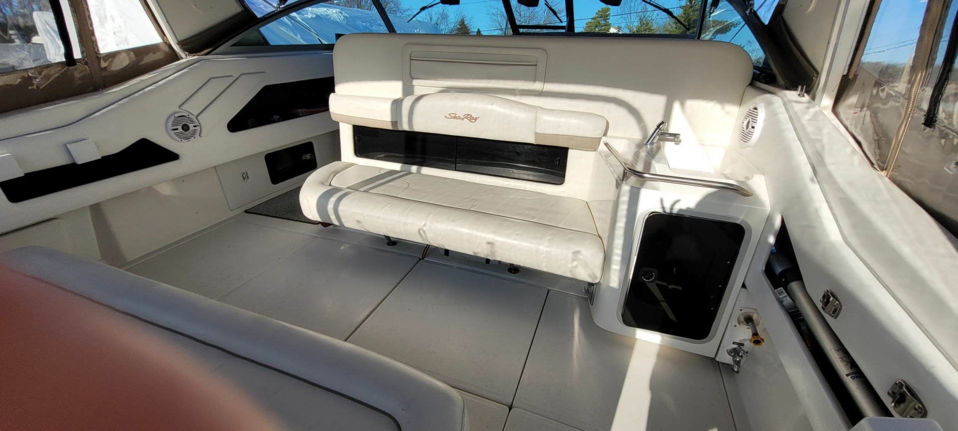 35ft Sea Ray Yacht For Sale