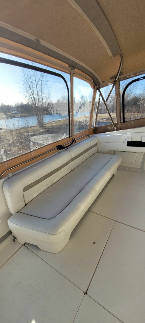 1991 Sea Ray 350 Sundancer 35