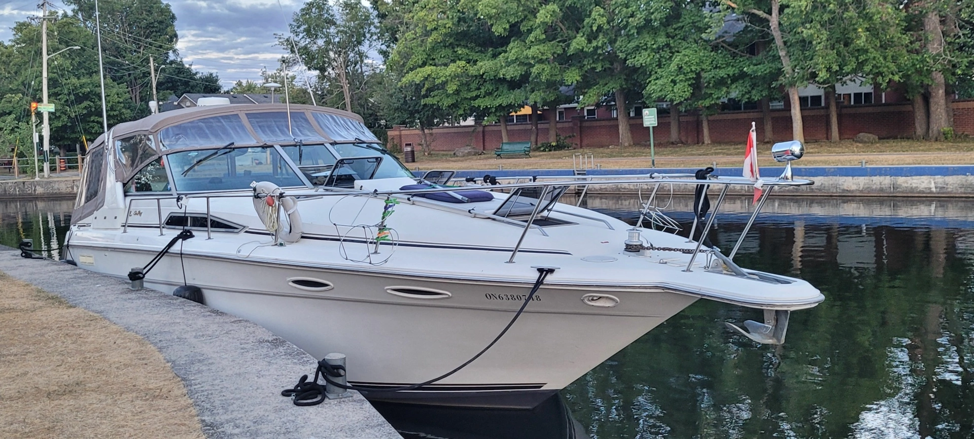 1991 Sea Ray 350 Sundancer, photo 1 of 24