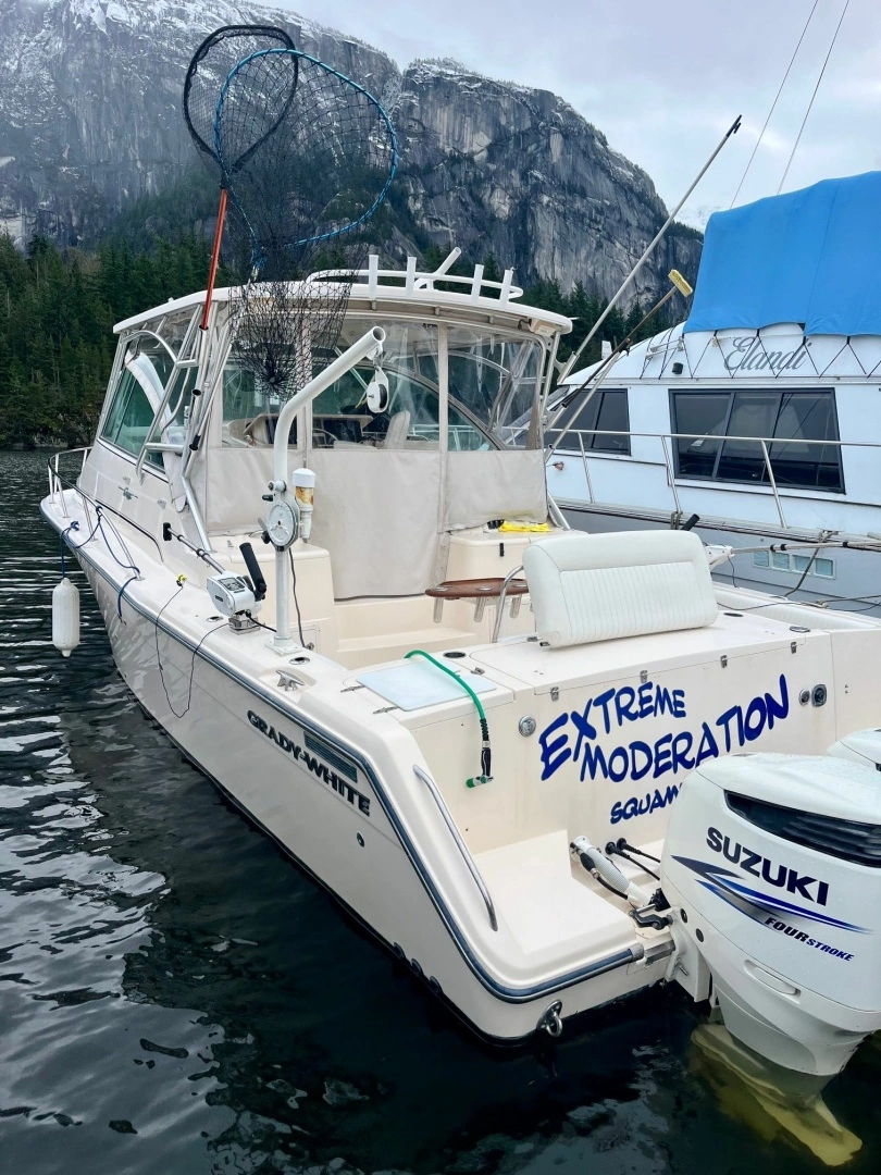 2005 Grady-White 360 Express, photo 1 of 24