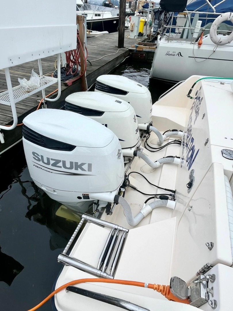 Grady-White 360 Express Yacht For Sale
