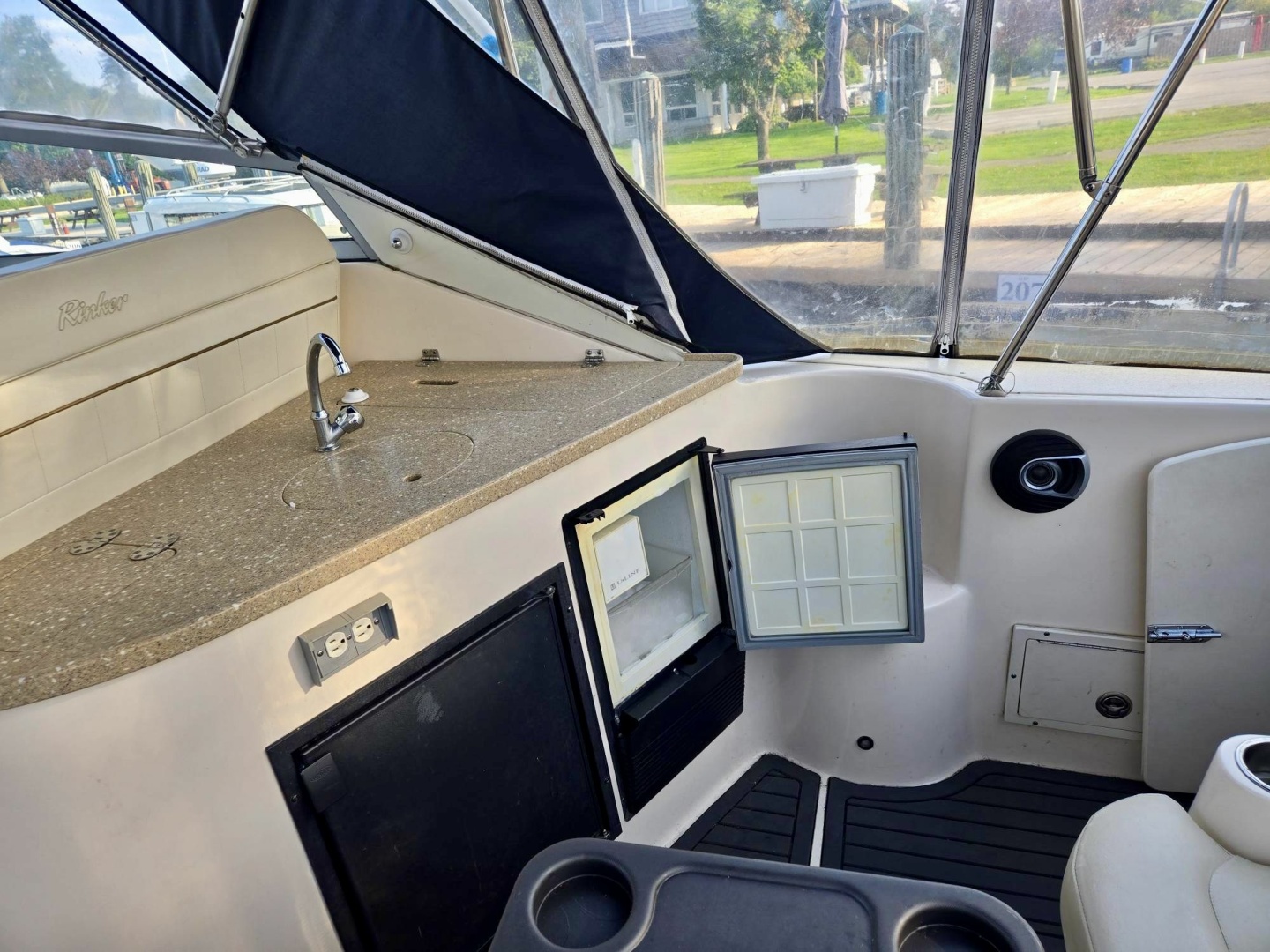 36ft Rinker Yacht For Sale