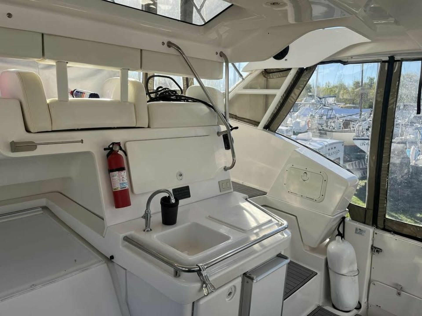 1999 SILVERTON 392 MY 39