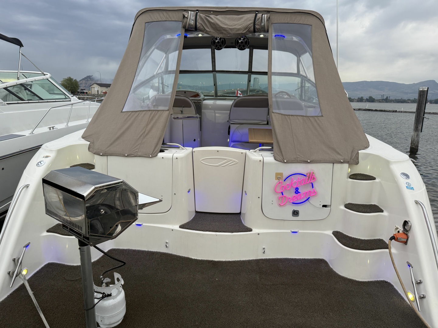 1998 Maxum 4100 SCR 41