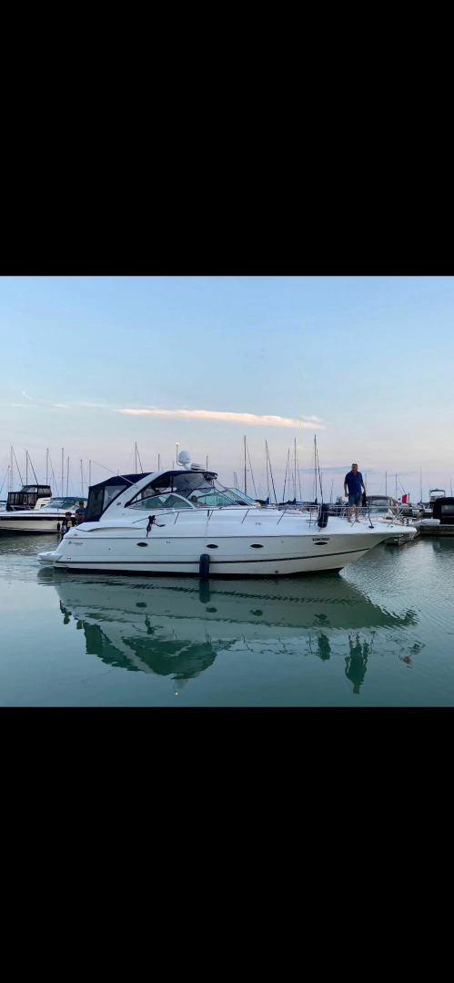 2004 Cruisers Yachts 40 Express, photo 1 of 30