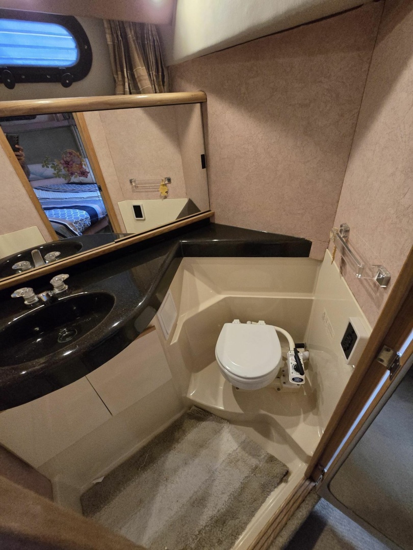 1990 Bayliner 4387 Motoryacht 43