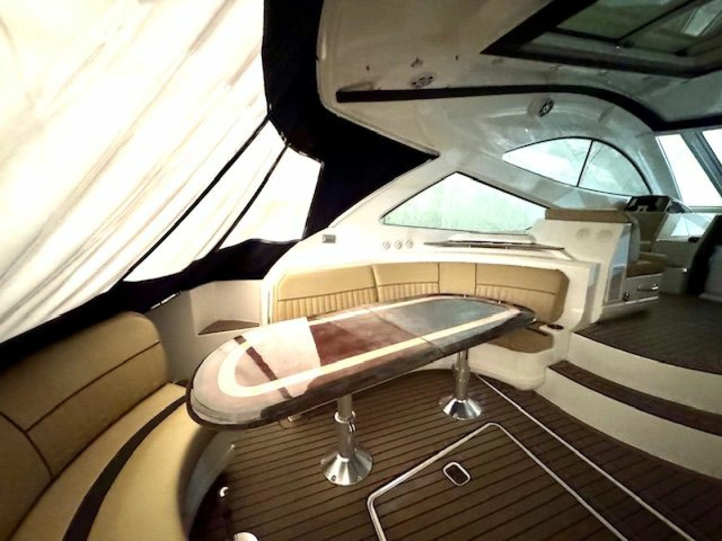 Cruisers Yachts 540 Sports Coupe Yacht For Sale