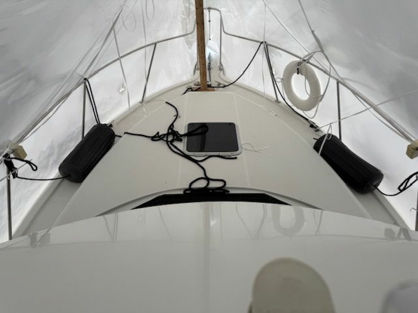 1995 Carver 325 Motor Yacht 32