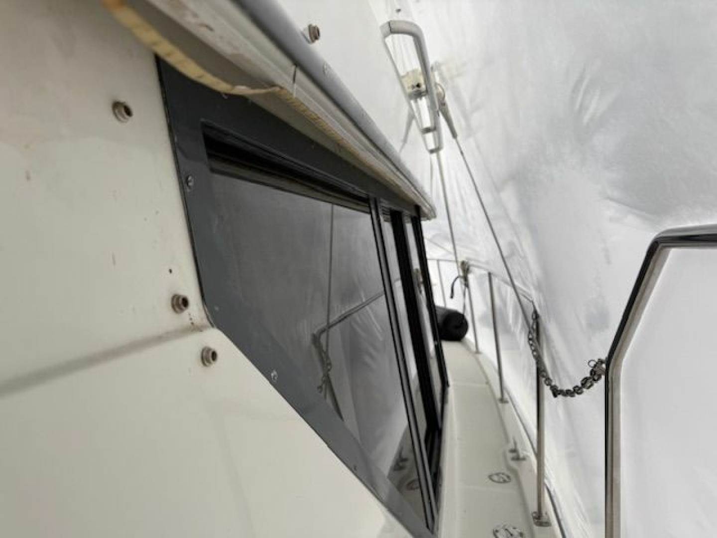 32ft Carver Yacht For Sale