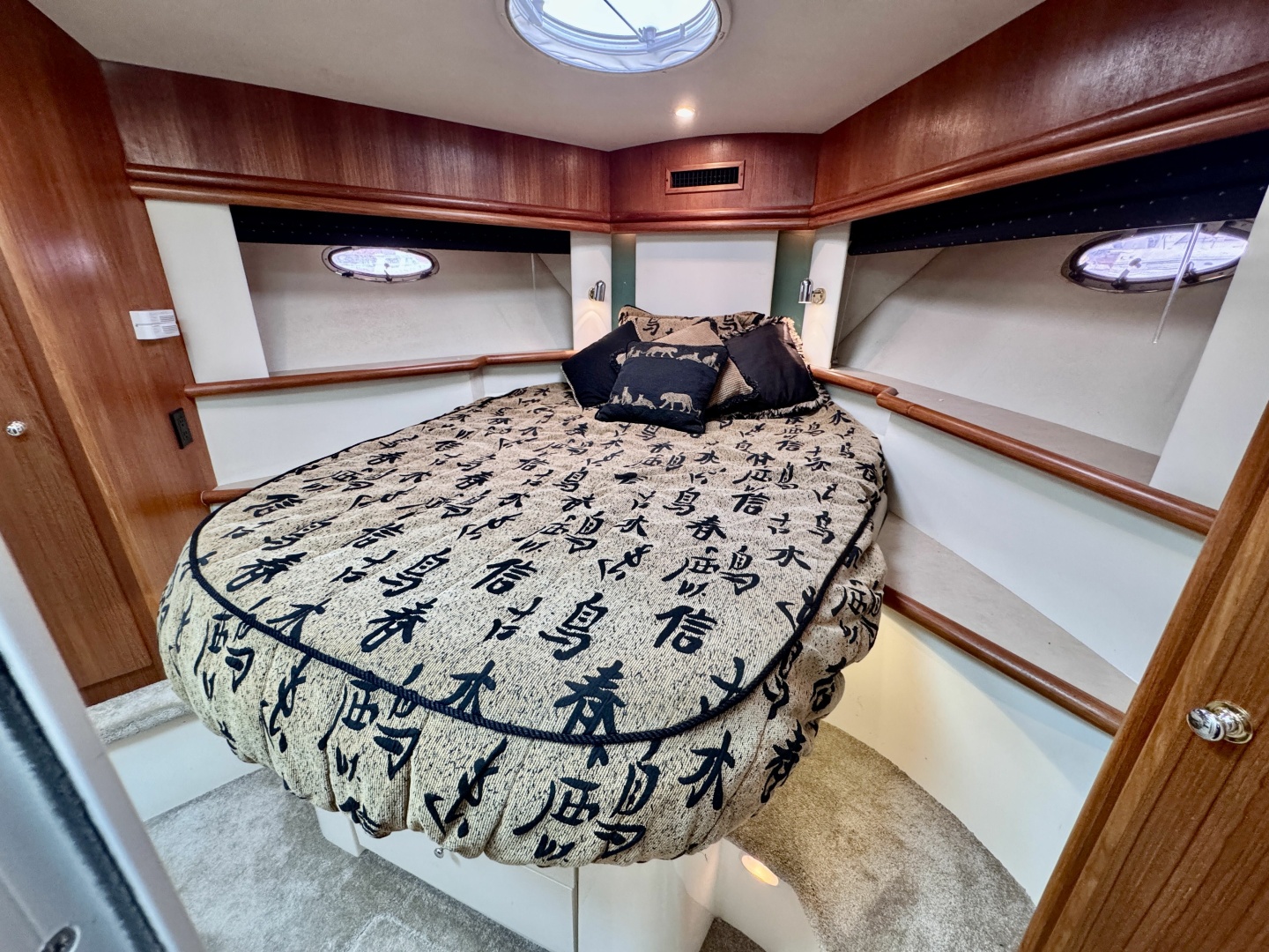 1997 Carver 500 Cockpit Motor Yacht 50