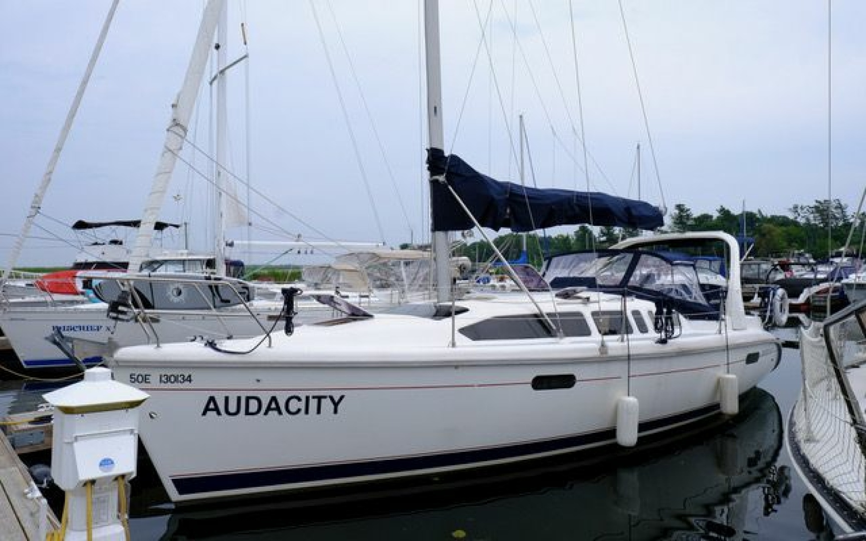 1997 Hunter 340 34