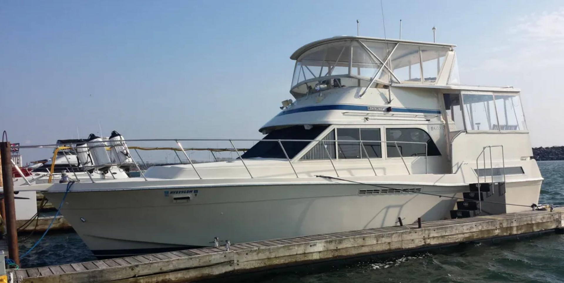 1987 Chris-Craft 427 Catalina 42
