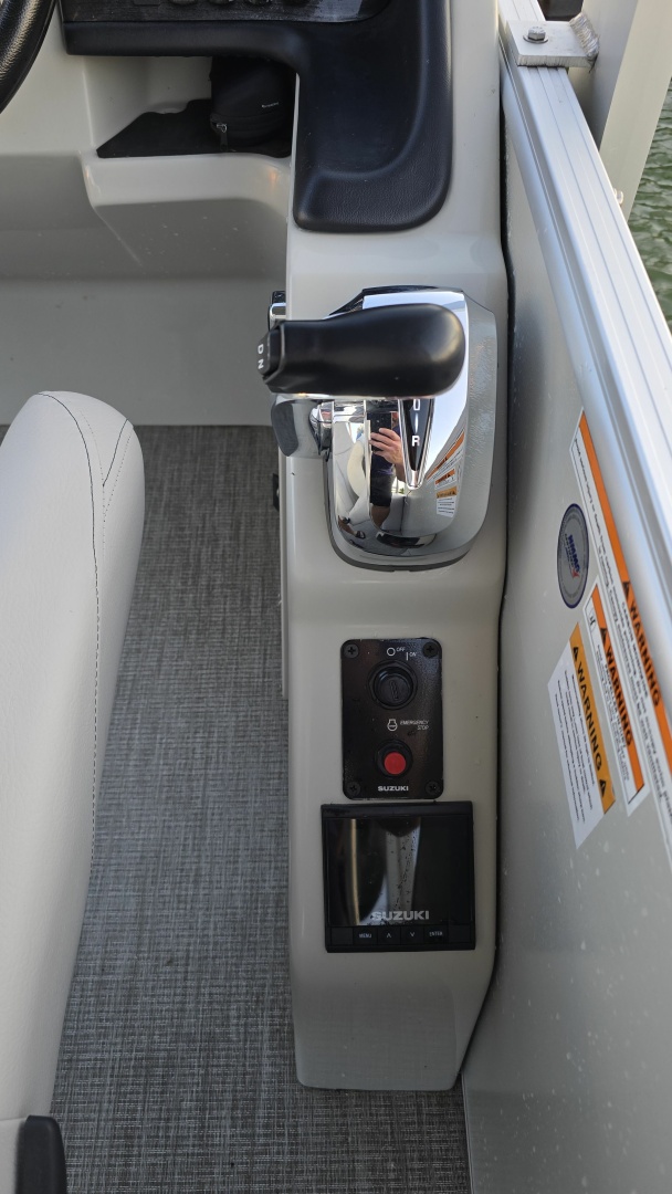 2023 Avalon Catalina 2585 CRFS Funship 25