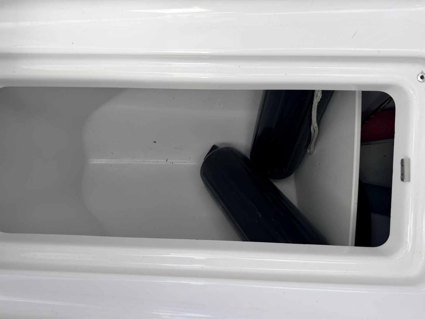 2023 Four Winns HD240 RS Surf 24