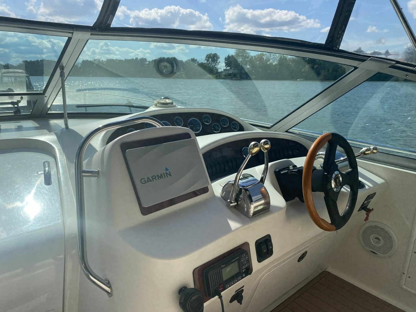 2003 Sea Ray Sundancer 340 34