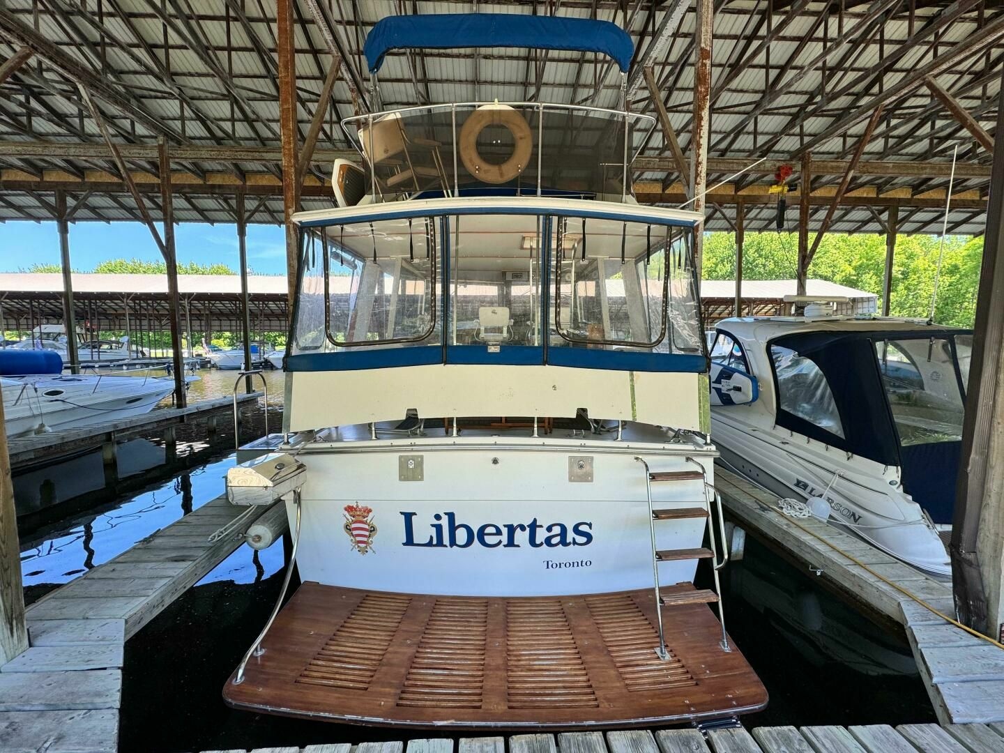 1977 Pacemaker FB Motor Yacht 40