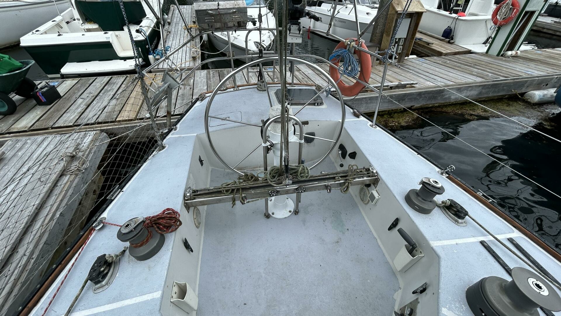 1982 Peterson 35 35