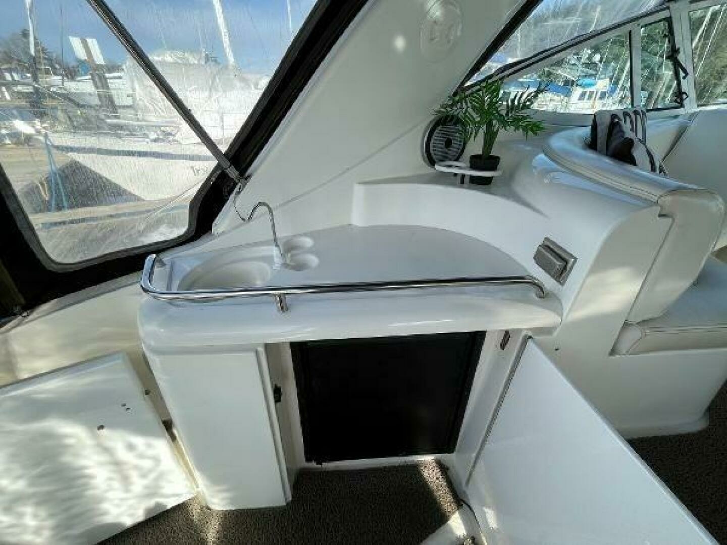 34ft Cruisers Yachts Yacht For Sale
