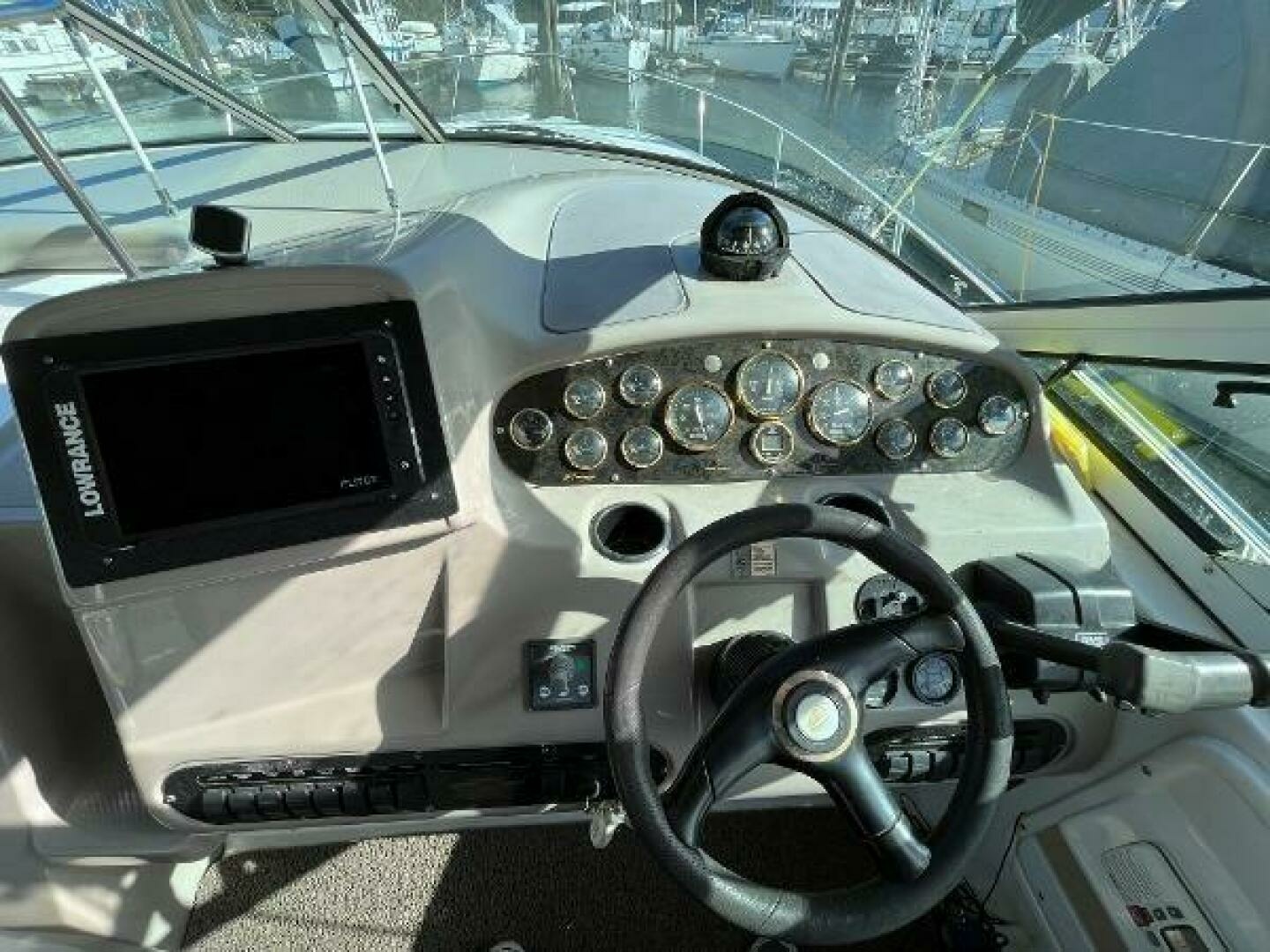 2001 Cruisers Yachts 3470 34