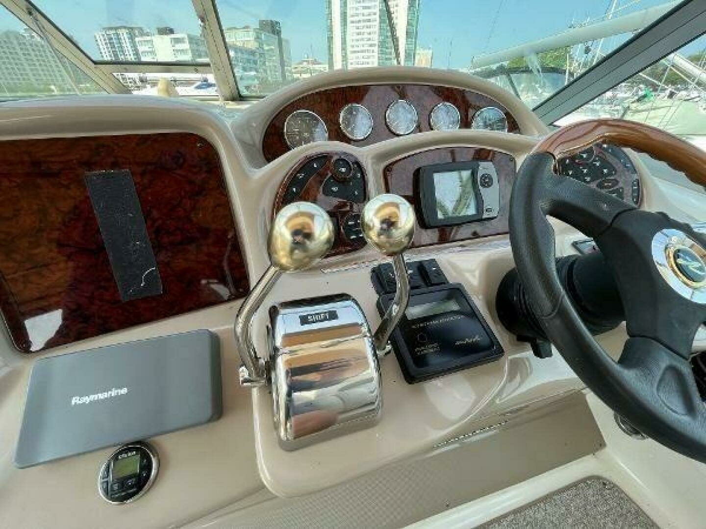 2003 Sea Ray 340 Sundancer 34