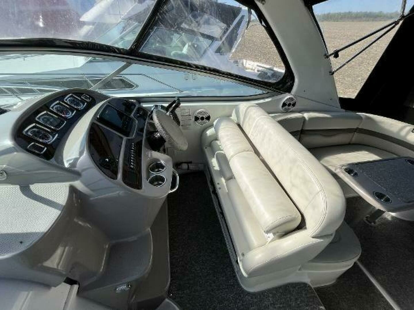 2008 Chaparral 330 Signature 33