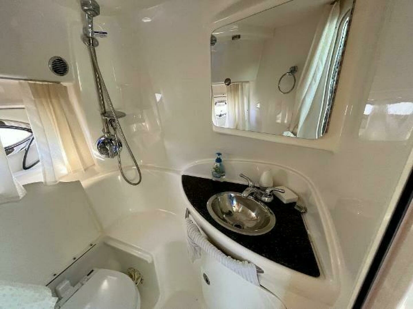 33ft Chaparral Yacht For Sale