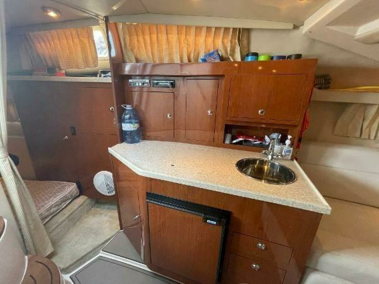 2005 Regal 3060 Window Express 30