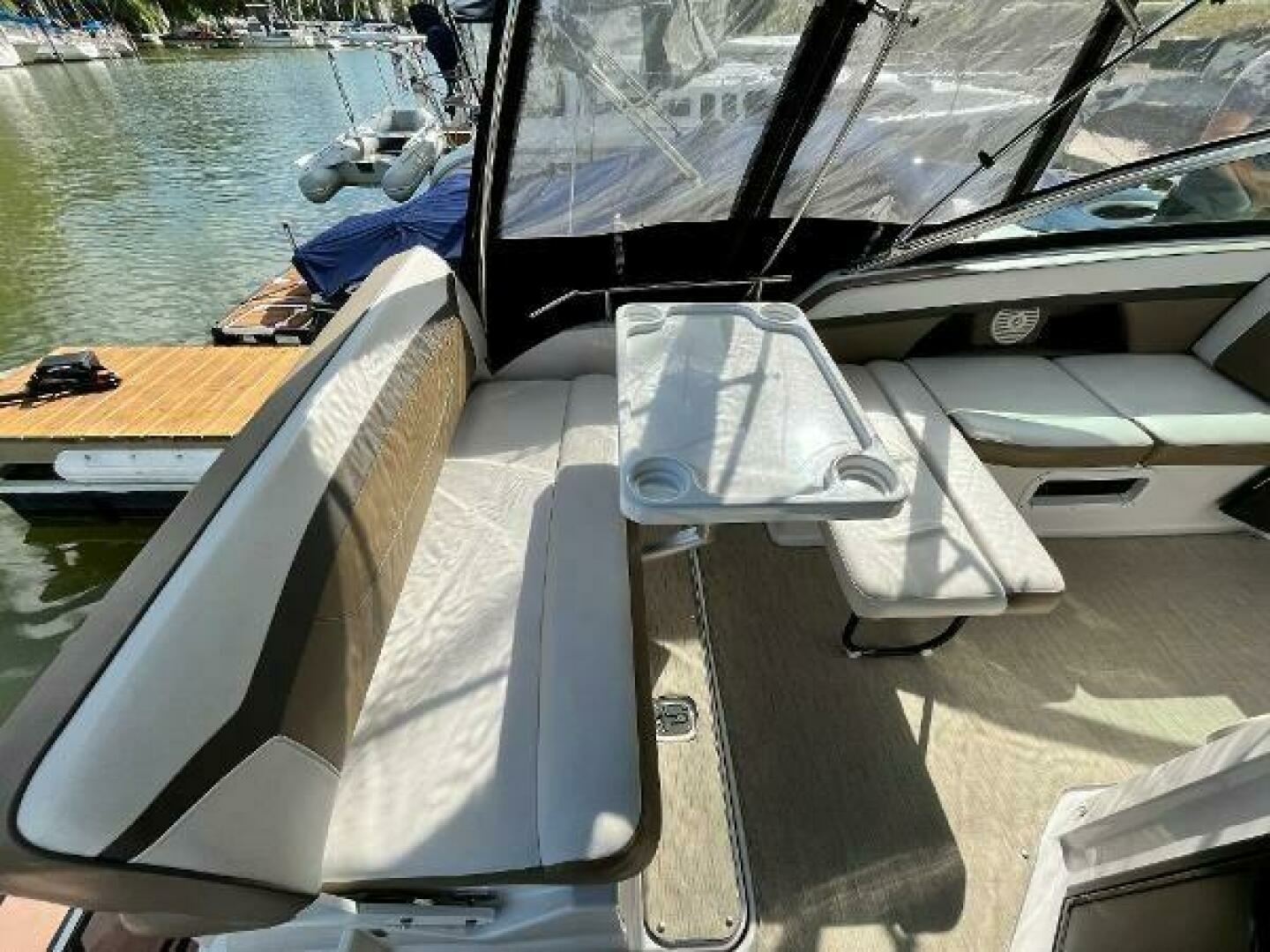 2016 Four Winns V255 25