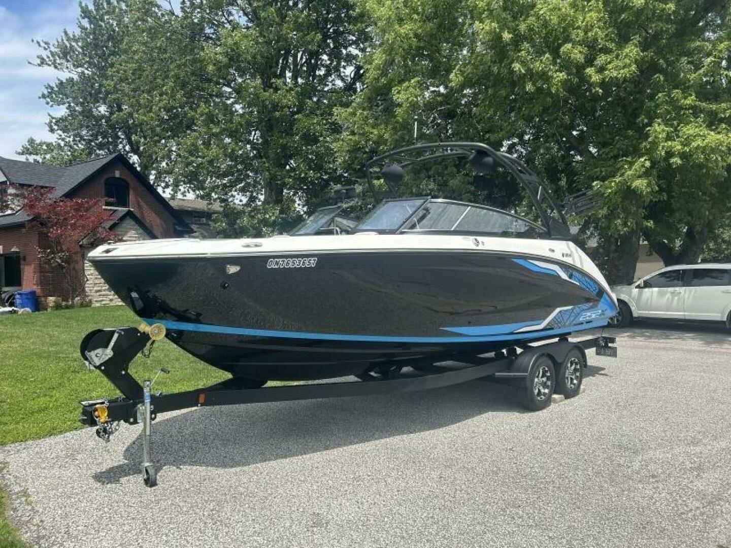 2021 Yamaha Boats 252 XE (Wake Edition) 25