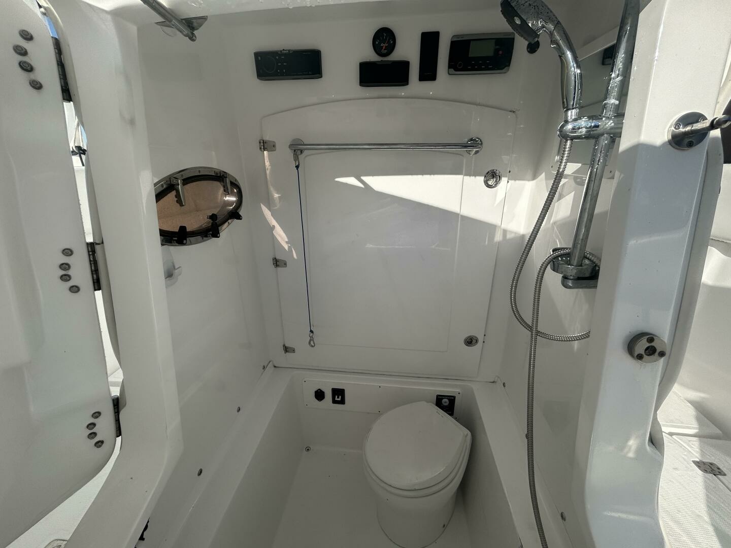 2016 Midnight Express 37 Open 37