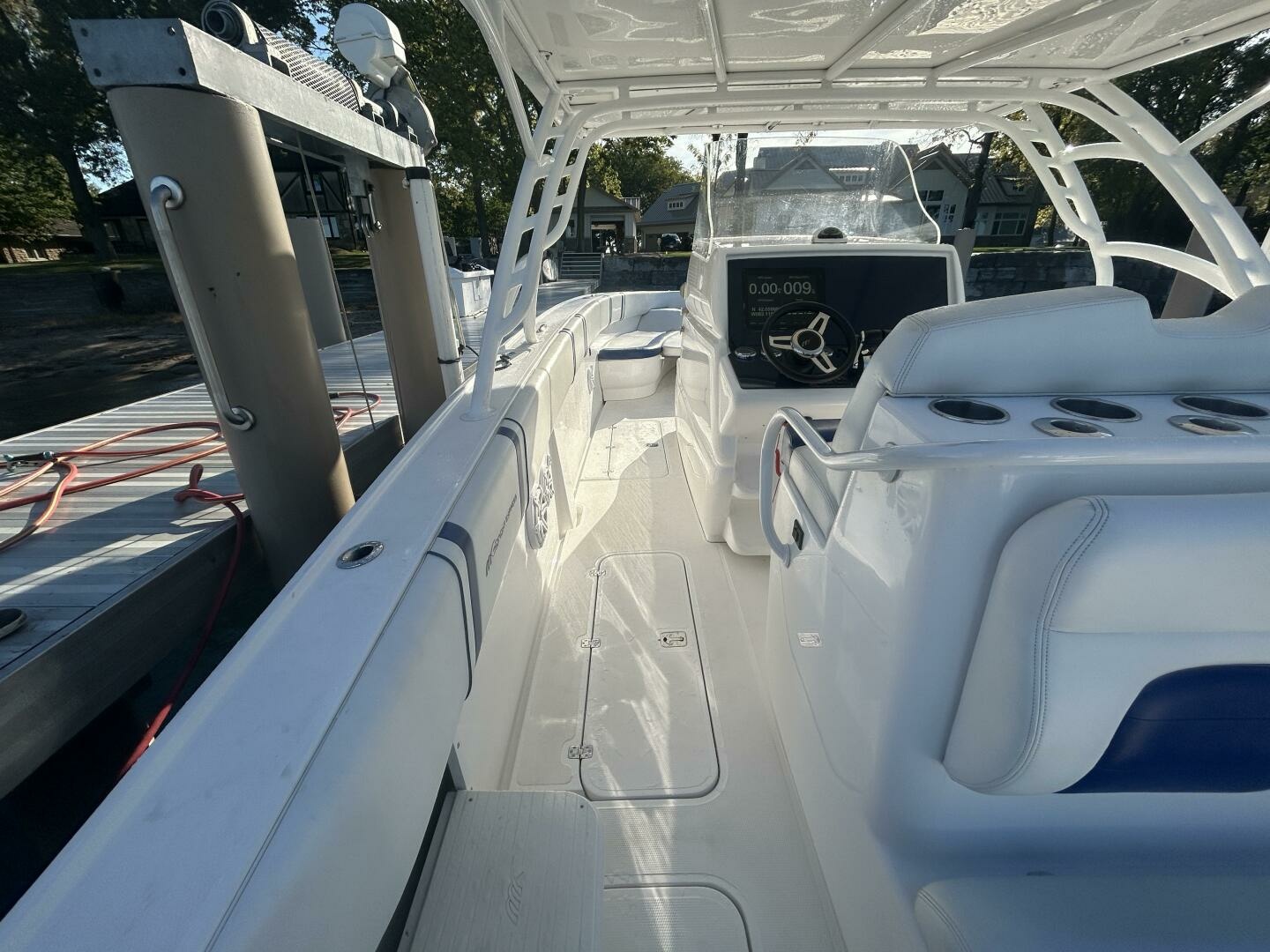 2016 Midnight Express 37 Open 37
