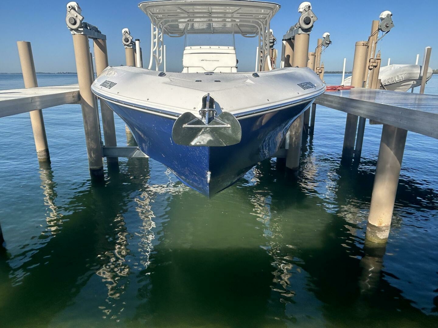 2016 Midnight Express 37 Open 37